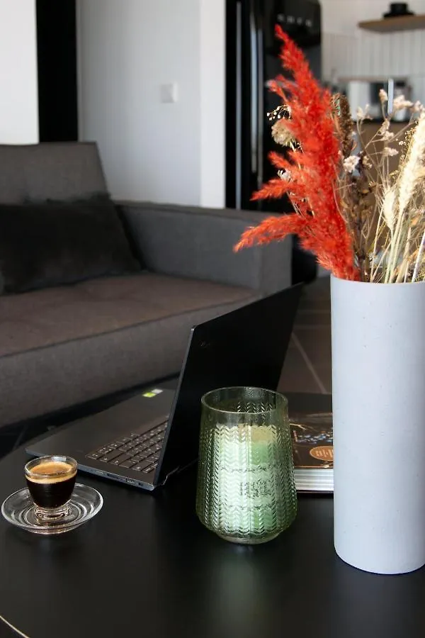 Lägenhetshotell Liv Urban Suites Larnaca